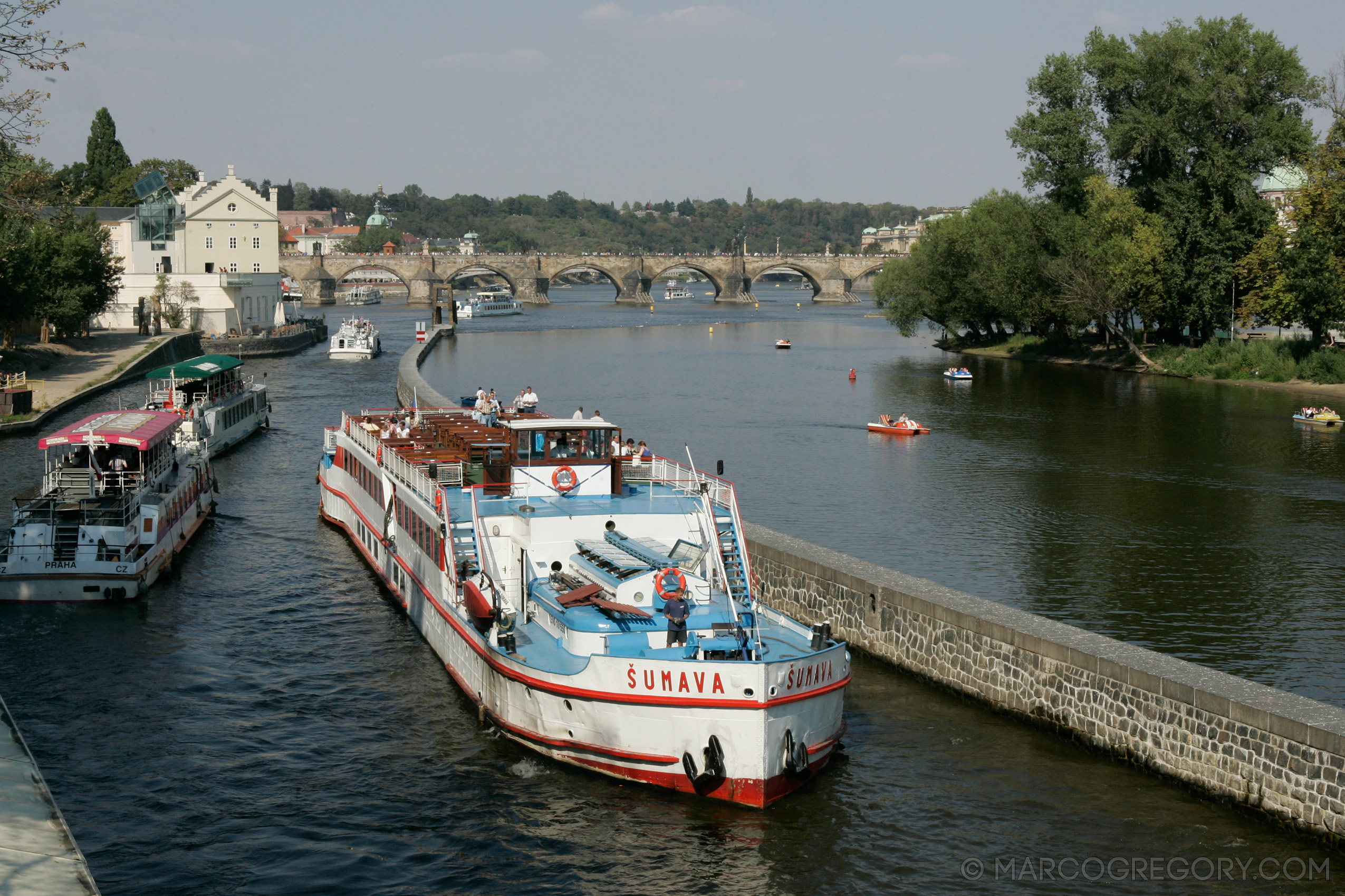 040904 Prague - Photo0002 of 71